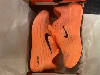 Used Nike Vomero Running Shoes