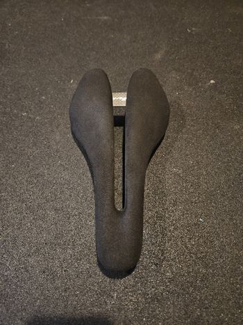 Berk Compoistes Lupina Carbon Saddle 2026 Saddles & Seatposts usato