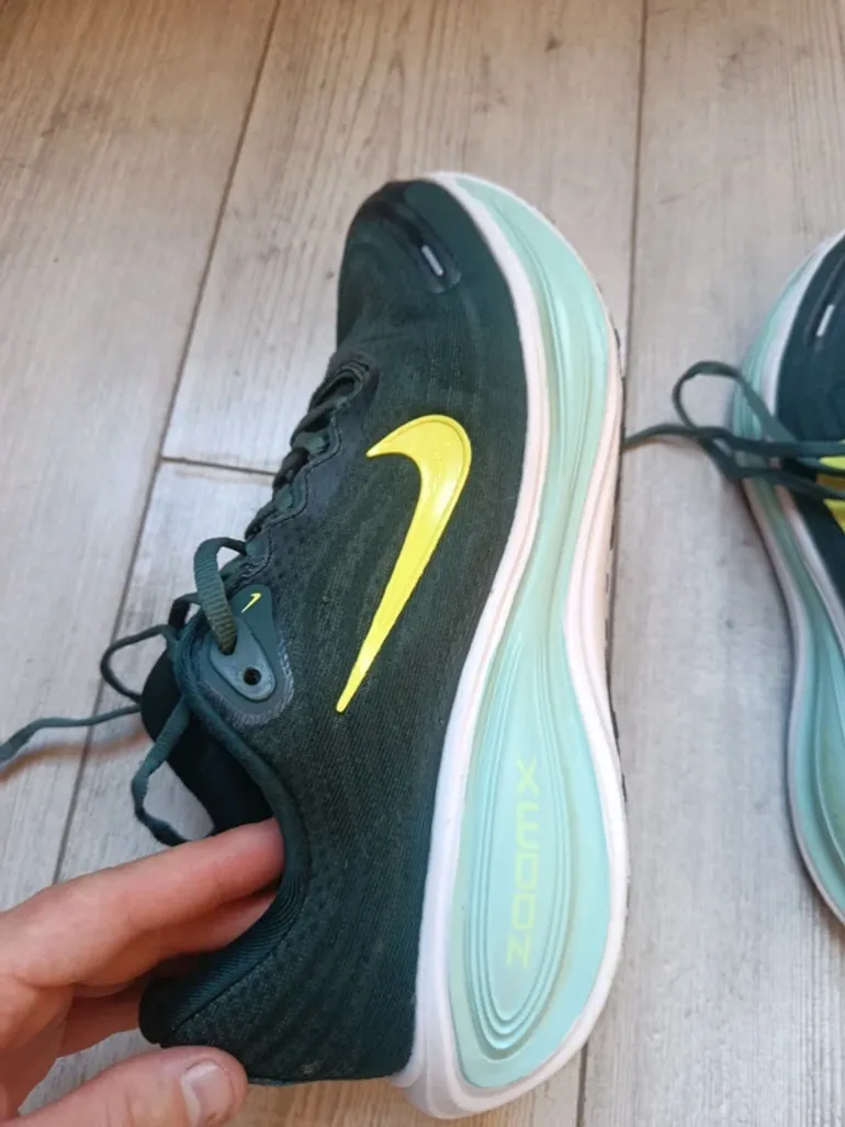Used Nike Vomero Plus bike — image 4 of 4