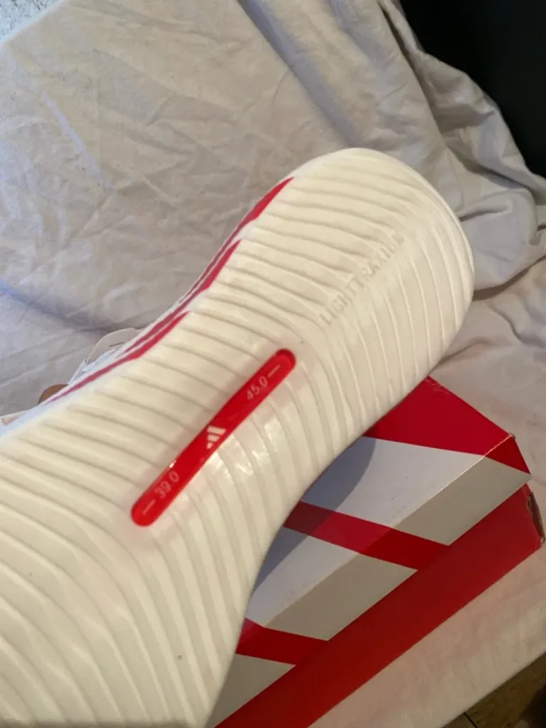 Used Adidas hyperboost edge bike — image 4 of 9