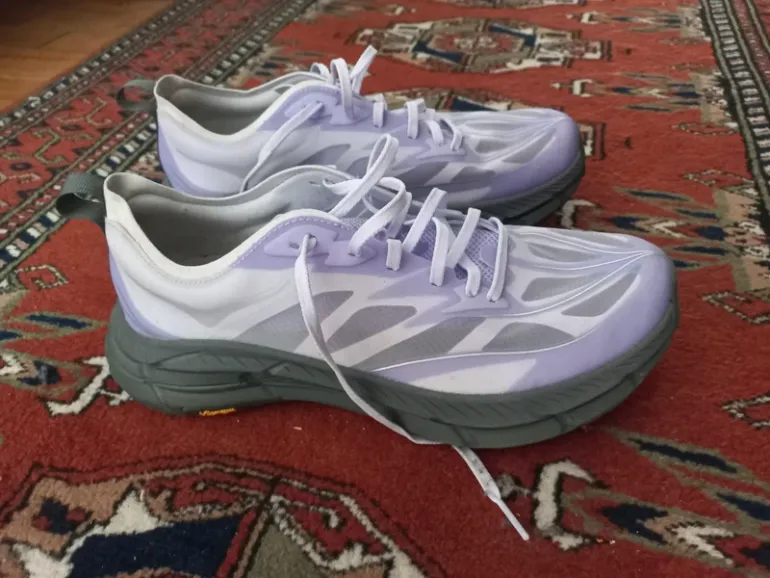 Used Hoka Running Shoes bike — image 4 of 6