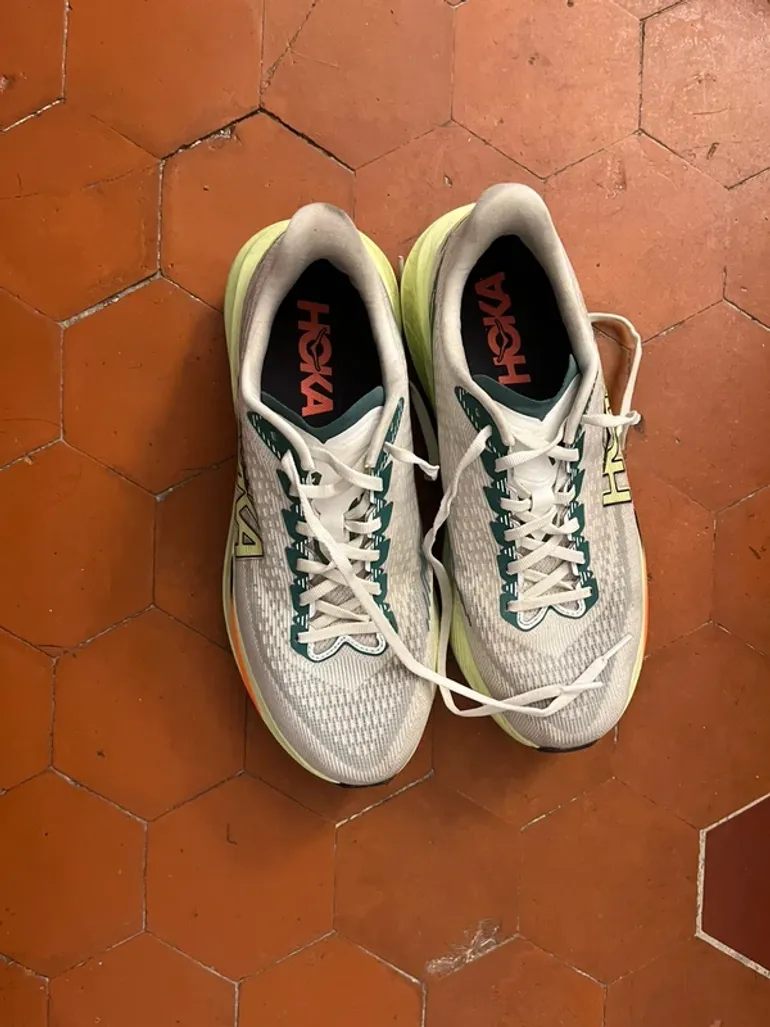 Used Hoka Mach 7 bike — image 2 of 4