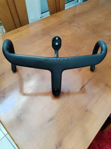 Used Specialized Combo Handlebar bike — image 2 of 3