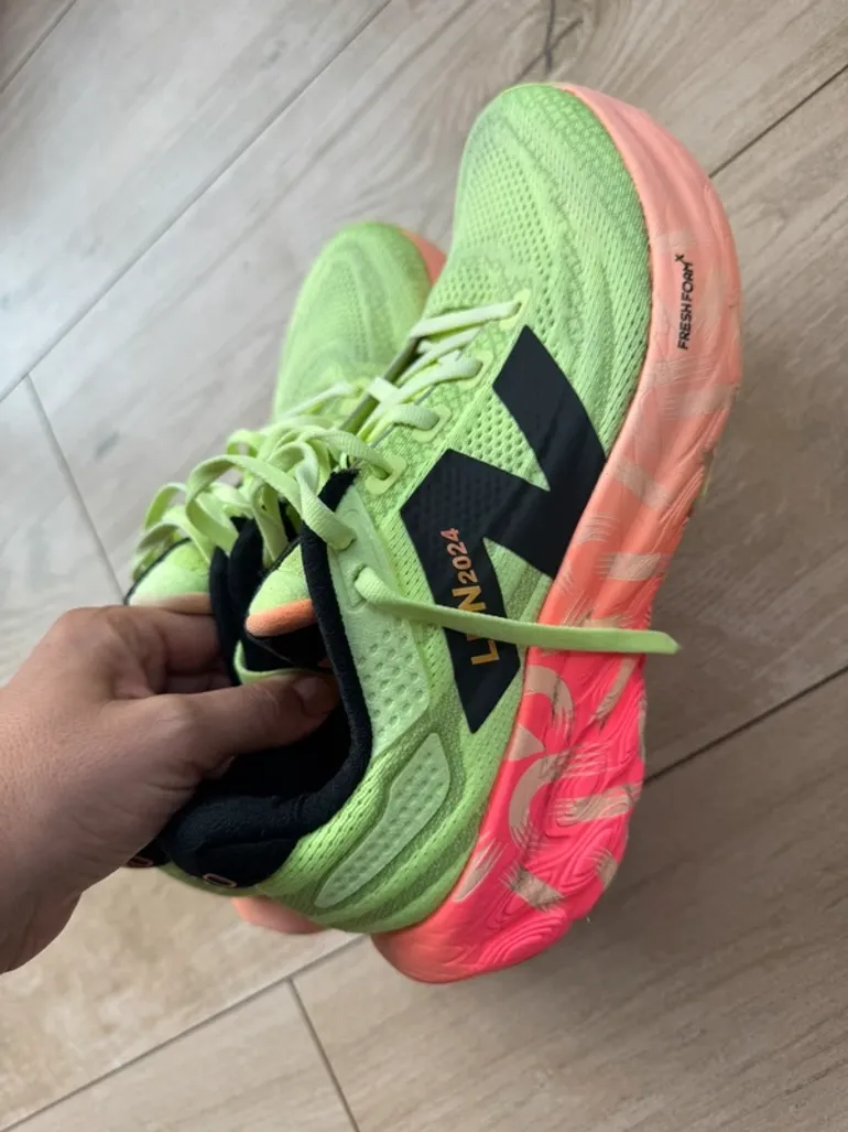 Used New Balance Fresh Foam X 1080 V13 bike — image 4 of 9