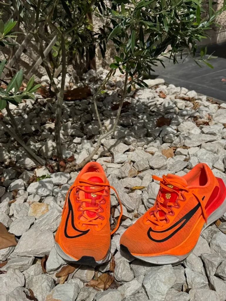 Used Orange Zoom Fly 5 bike — image 2 of 5