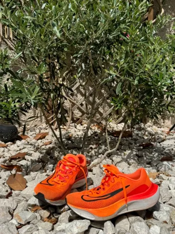 Used Orange Zoom Fly 5 Running Shoes