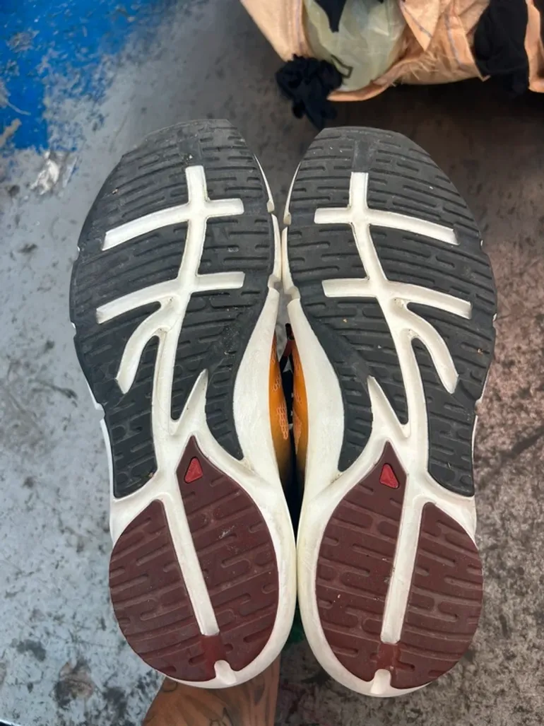 Used Salomon Trailrunning Shoes bike — image 6 of 10