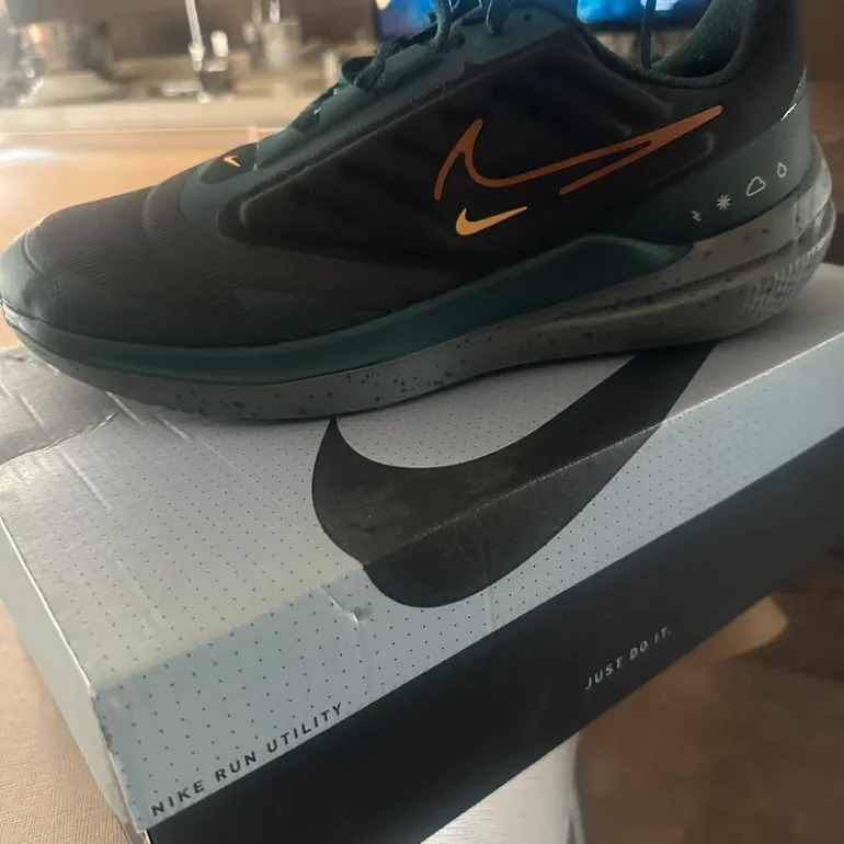 Gebrauchtes Nike Air Winflo Shield bike — Bild 4 von 4