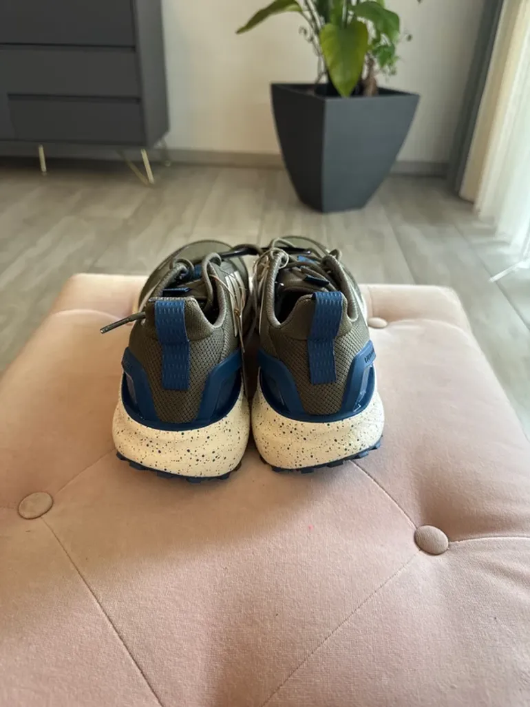 Used Adidas Pureboost 5 Climawarm bike — image 5 of 6