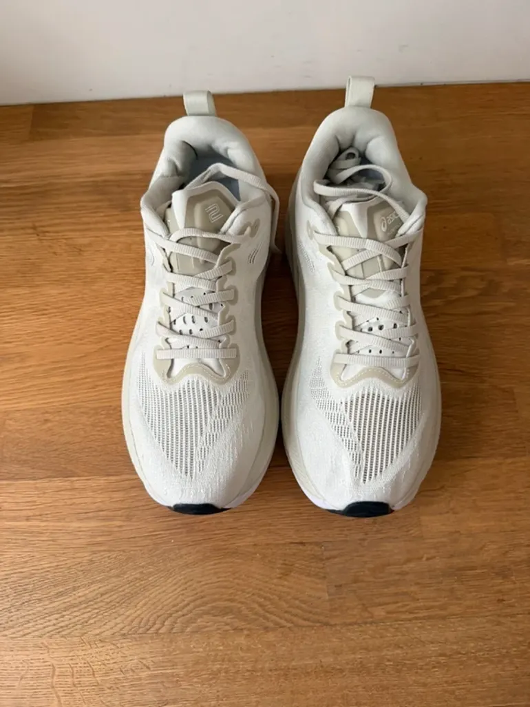 Used Asics Superblast 2 bike — image 5 of 9