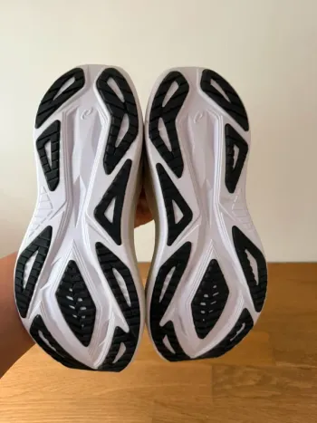 Used Asics Superblast 2 bike — image 7 of 9