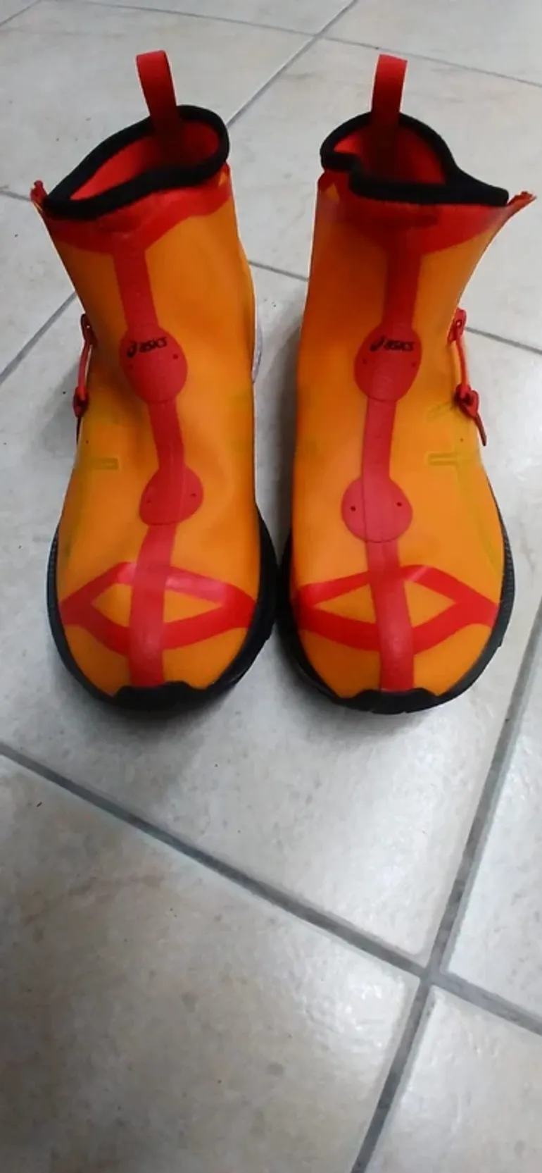Used Orange Gel Kayano 27 bike — image 2 of 9