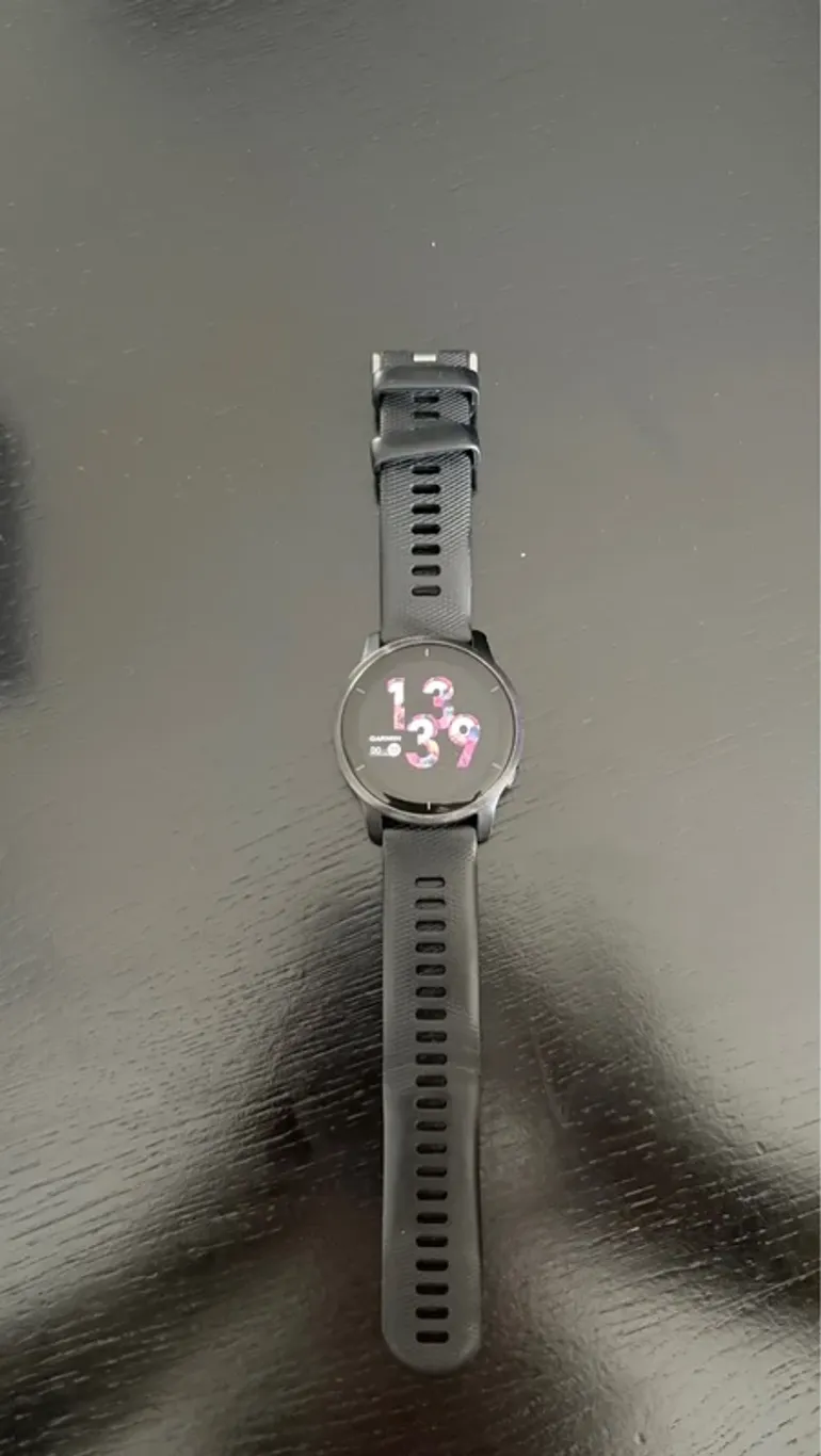 Used Garmin Venu 2 bike — image 4 of 5