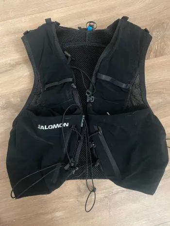 Used Salomon ADV SKIN 12W Running Accessories