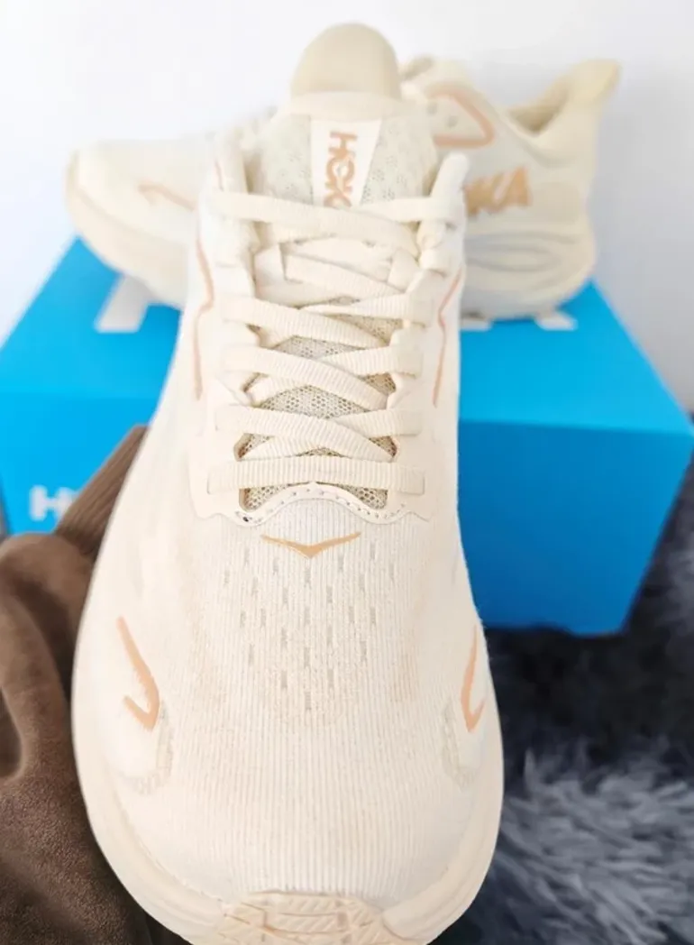 Used Hoka Shoes bike — image 2 of 5