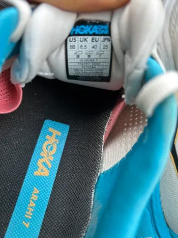 Used Hoka Arahi 7 bike — image 5 of 6