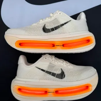 Used Nike Vomero Zoom Air Running Shoes