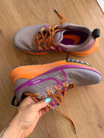Used Nike trail shoes Running Shoes