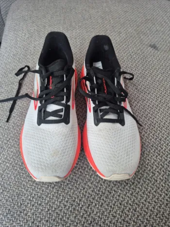 Used Brooks Launch GTS 10 bike — image 9 of 10