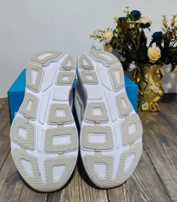 Gebrauchtes Hoka Running Shoes Size 41 bike — Bild 5 von 5