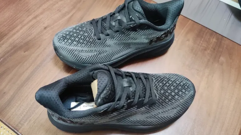 Tweedehands Hoka Shoes Black size 41 bike — afbeelding 4 van 5