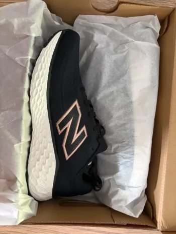 Used New Balance Dames Sportschoen bike — image 3 of 3