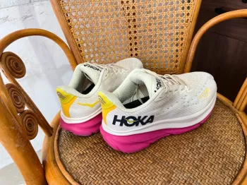 Used Hoka Laufschuhe weiß bike — image 4 of 4