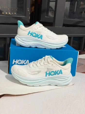 Used Hoka Shoes size 42 Running Shoes