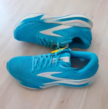 Used Brooks Adrenaline GTS 24 Running Shoes