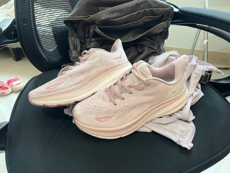 Used Rose Hoka Laufschuhe bike — image 4 of 4