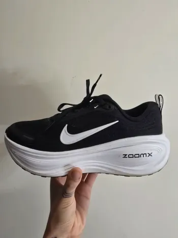 Used White Vomero 17 ZoomX Running Shoes