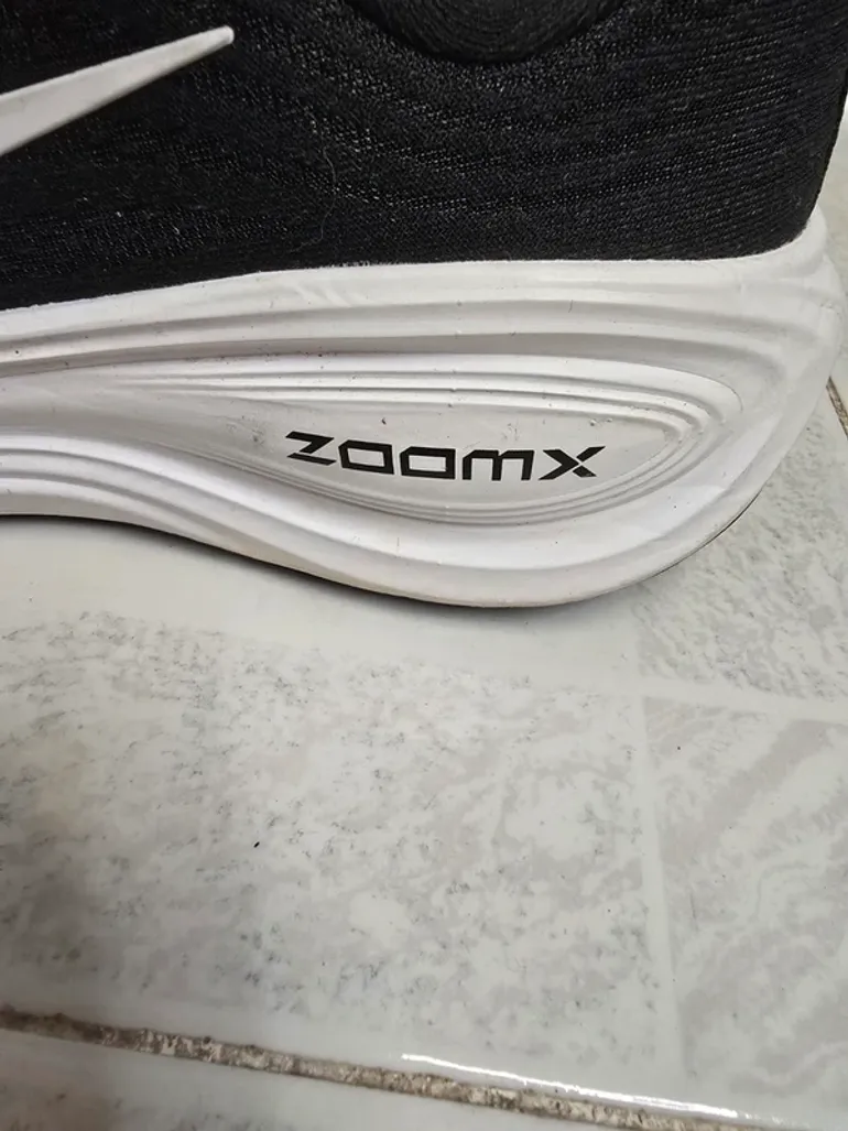 Used White Vomero 17 ZoomX bike — image 7 of 14