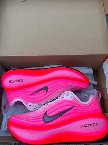 Used Nike Vomero Plus Running Shoes