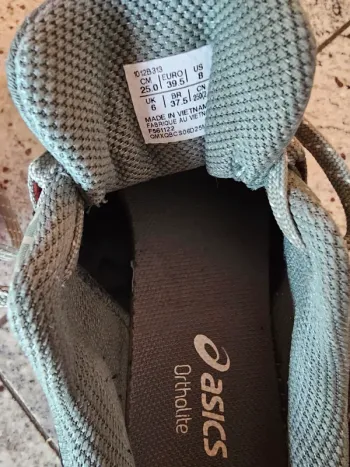 Used Asics Sneaker bike — image 5 of 5