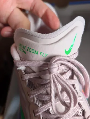 Used Premium Zoom Fly 6 bike — image 7 of 10