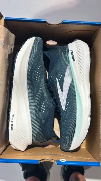 Used Scarpa Glycerin 23 Running Shoes