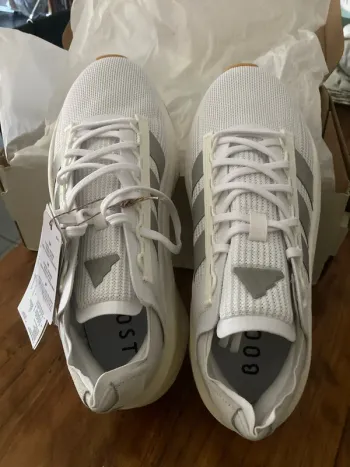 Used Adidas running shoes bike — image 2 of 7