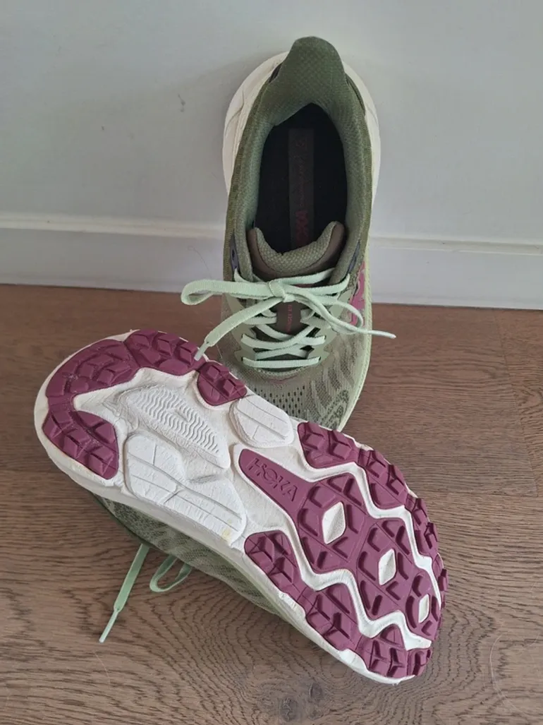 Used Hoka schoenen maat 40 bike — image 3 of 5