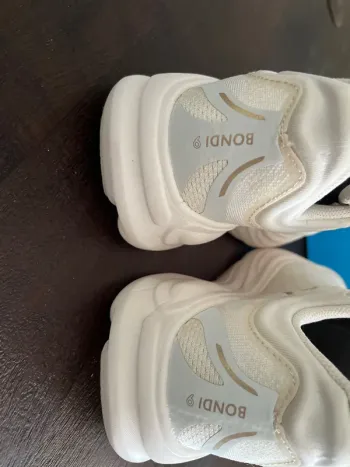 Used Hoka BONDI 9 bike — image 3 of 6
