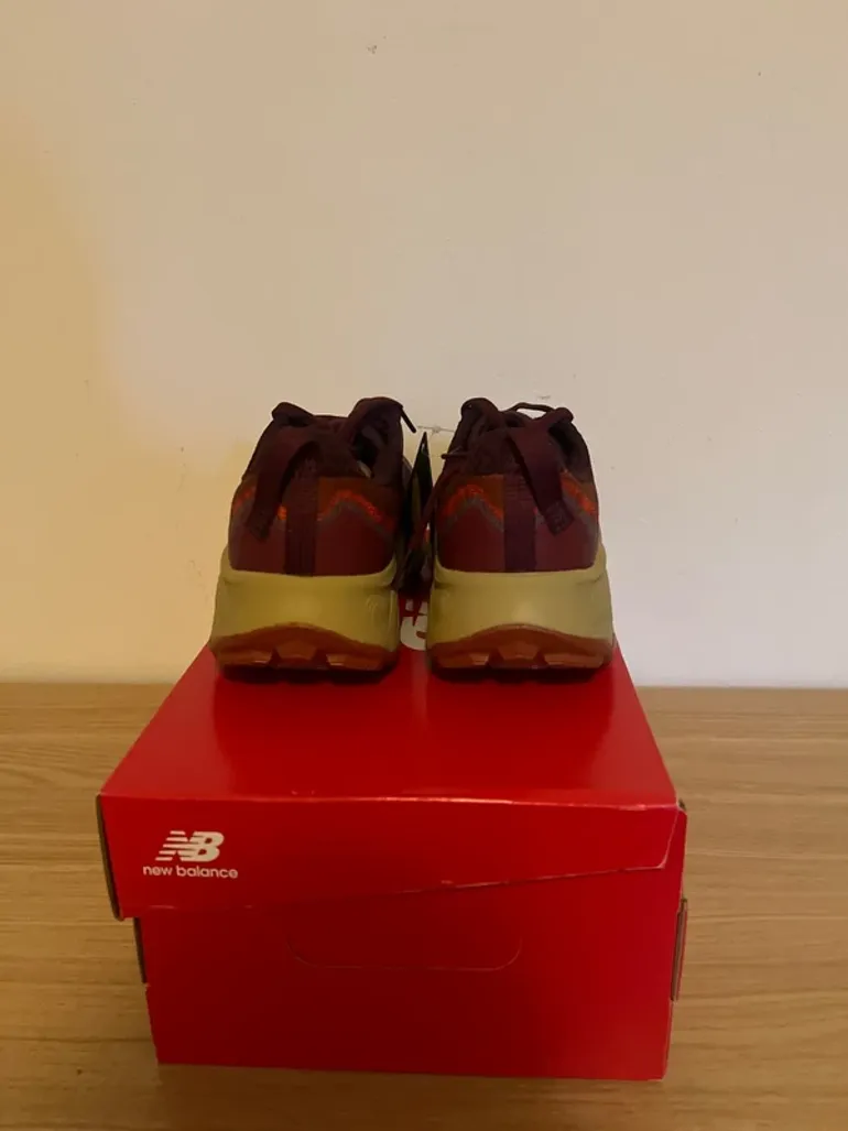 Used New Balance Trail Running Shoes bike — image 4 of 5