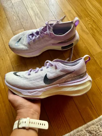 Used Nike Invincible Run 3 Running Shoes