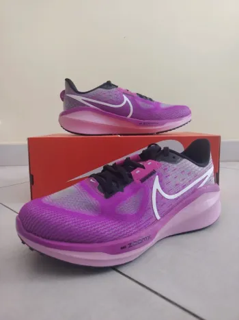 Used Le Col Vomero 17 Running Shoes