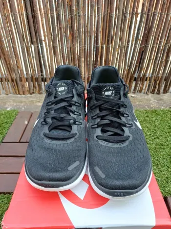 Used Nike Free Running Shoes