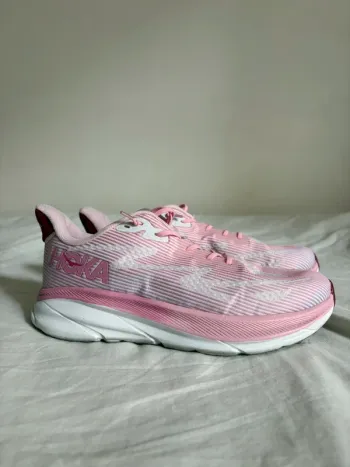 Used Hoka Clifton 9 Running Shoes
