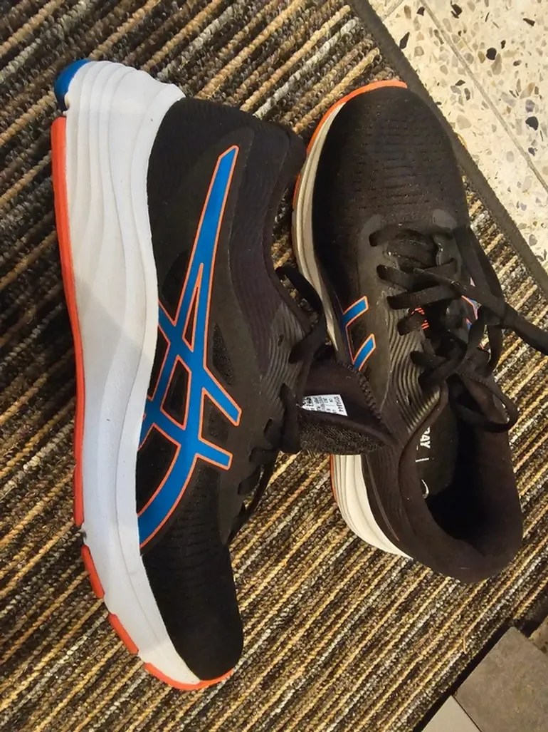 Brugt Asics Schuhe bike — billede 2 af 4