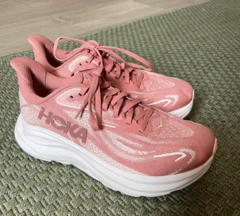 Used Hoka Clifton 10 Running Shoes