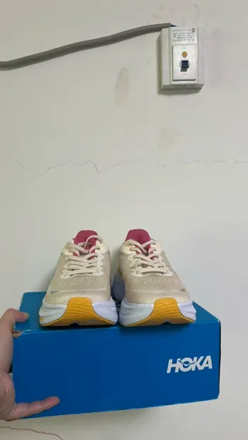 Hoka Shoes bike de segunda mano — imagen 2 de 6