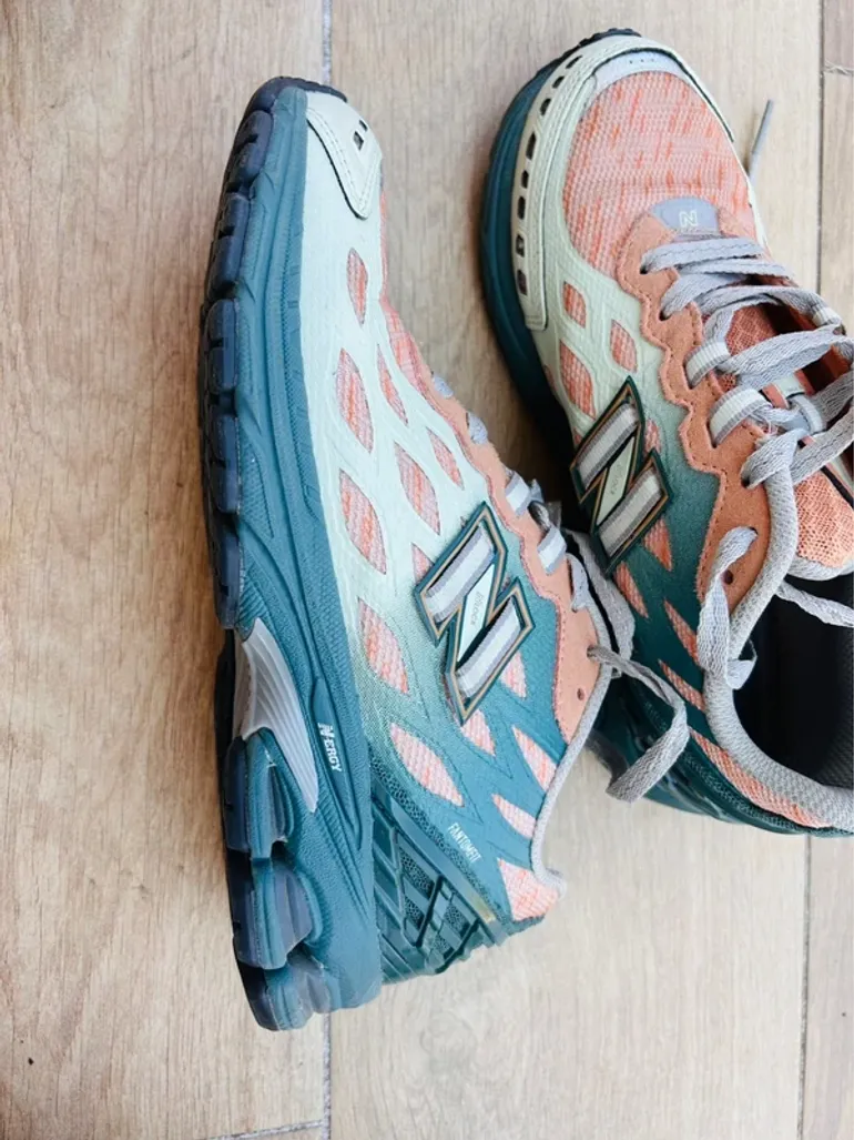 Used New Balance Running Shoes bike — image 3 of 5