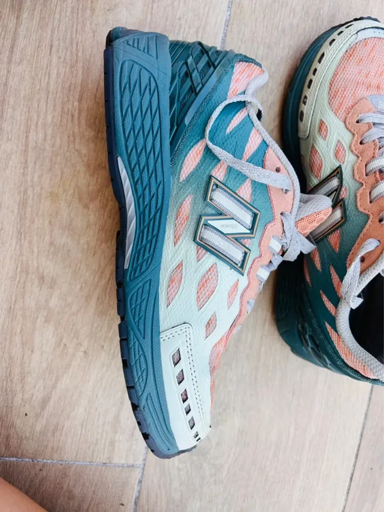 Used New Balance Running Shoes bike — image 2 of 5