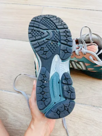 Used New Balance Running Shoes bike — image 4 of 5